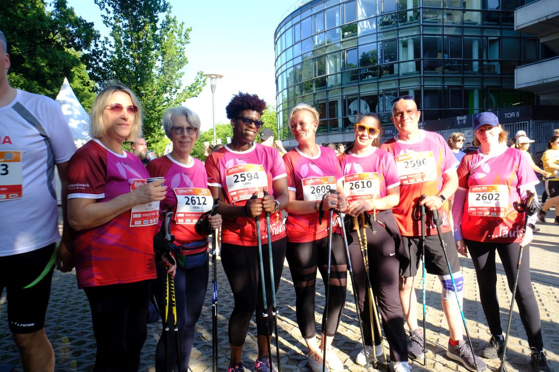 Die Nordic-Walking-Aktiven gingen als Letzte an den Start.