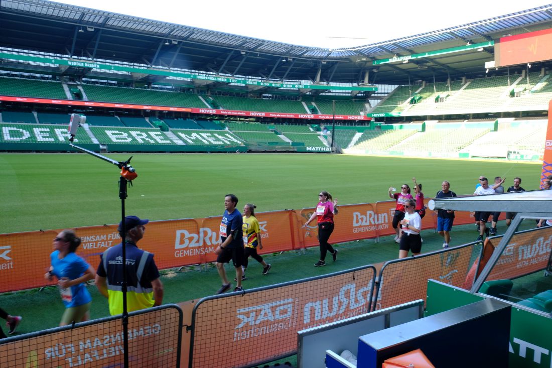 Einlauf ins Weserstadion