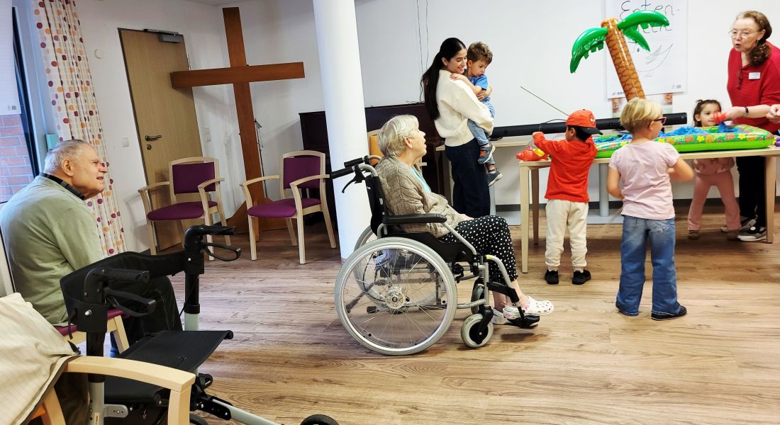 Manch einer guckt lieber aus sicherer Distanz zu